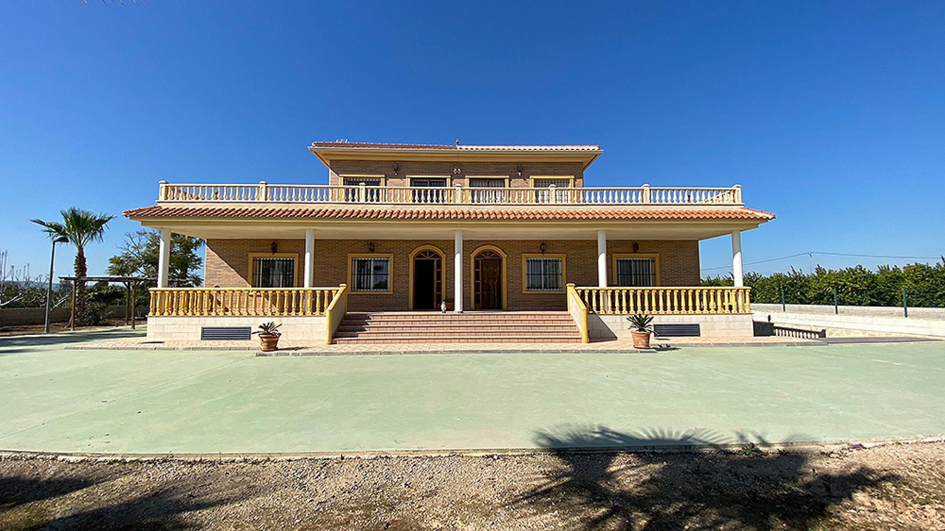 Freistehende Villa In Los Montesinos Wiederverkauf  Costa Blanca Süd