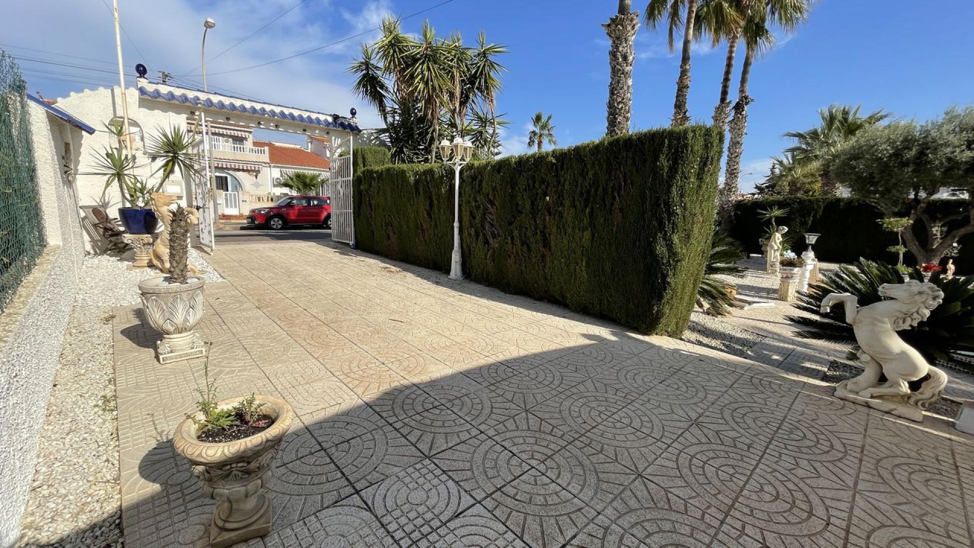 4 Sovrum Villa i Torrevieja